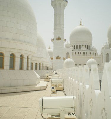 Schall und Stromschienen zur Schadvogelabwehr Sheikh Zayed Grand Mosque Abu Dhabi